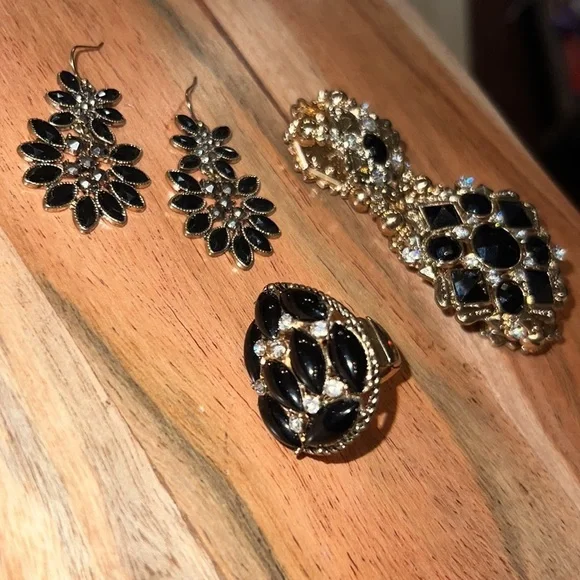 Costume jewelry set black gold & crystal rhinestone one size fits all adjustable - Picture 12 of 16